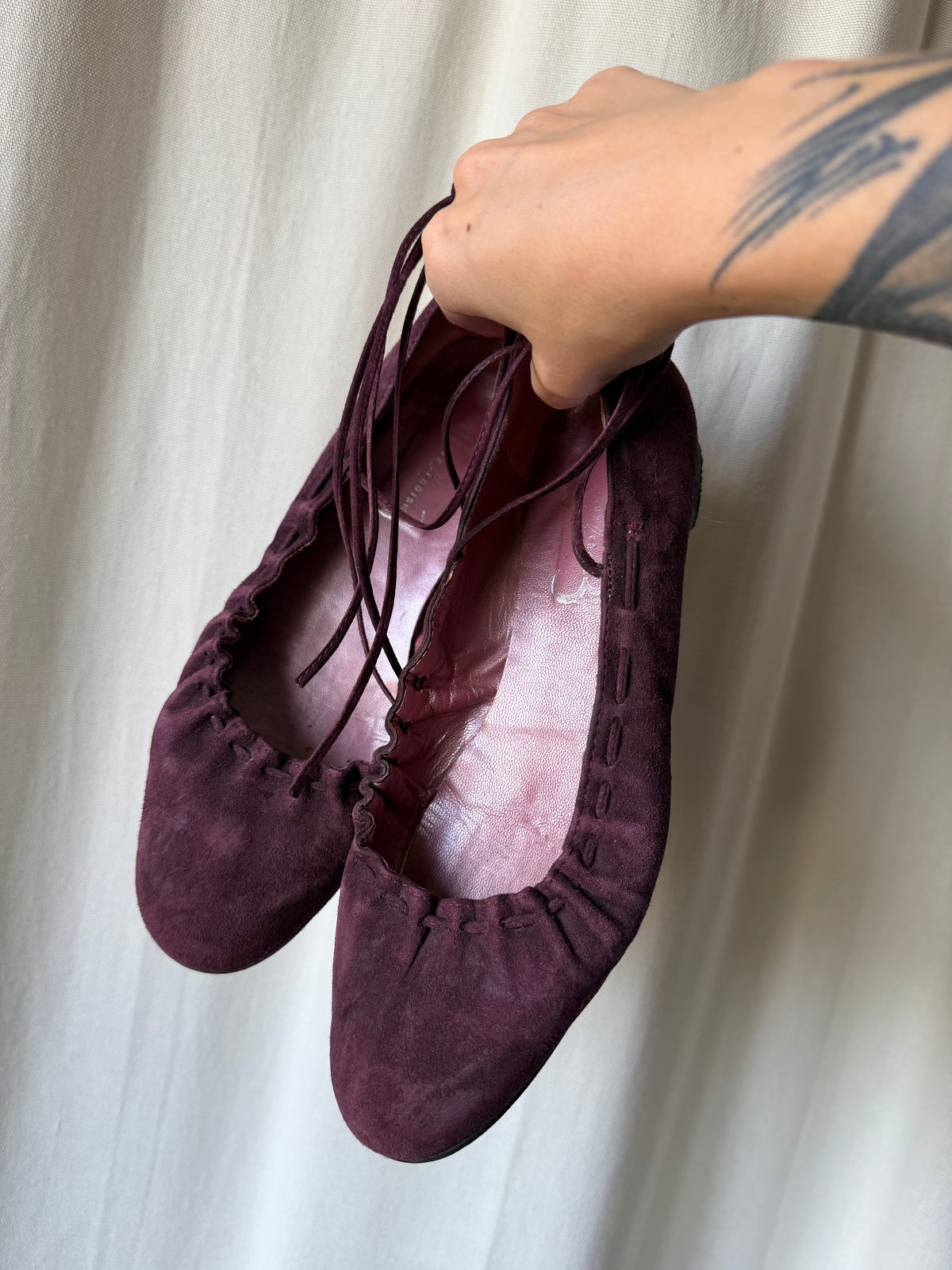 Plum faux suede ballet flats with laces, balletcore fairycore style - Size 38