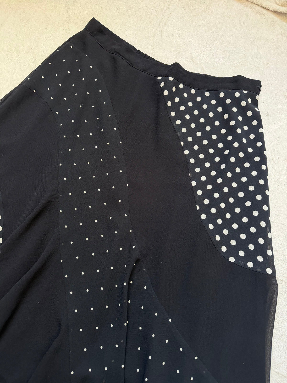 Jupe longue noire asymétrique à pois blancs - Taille 48 / XXL
