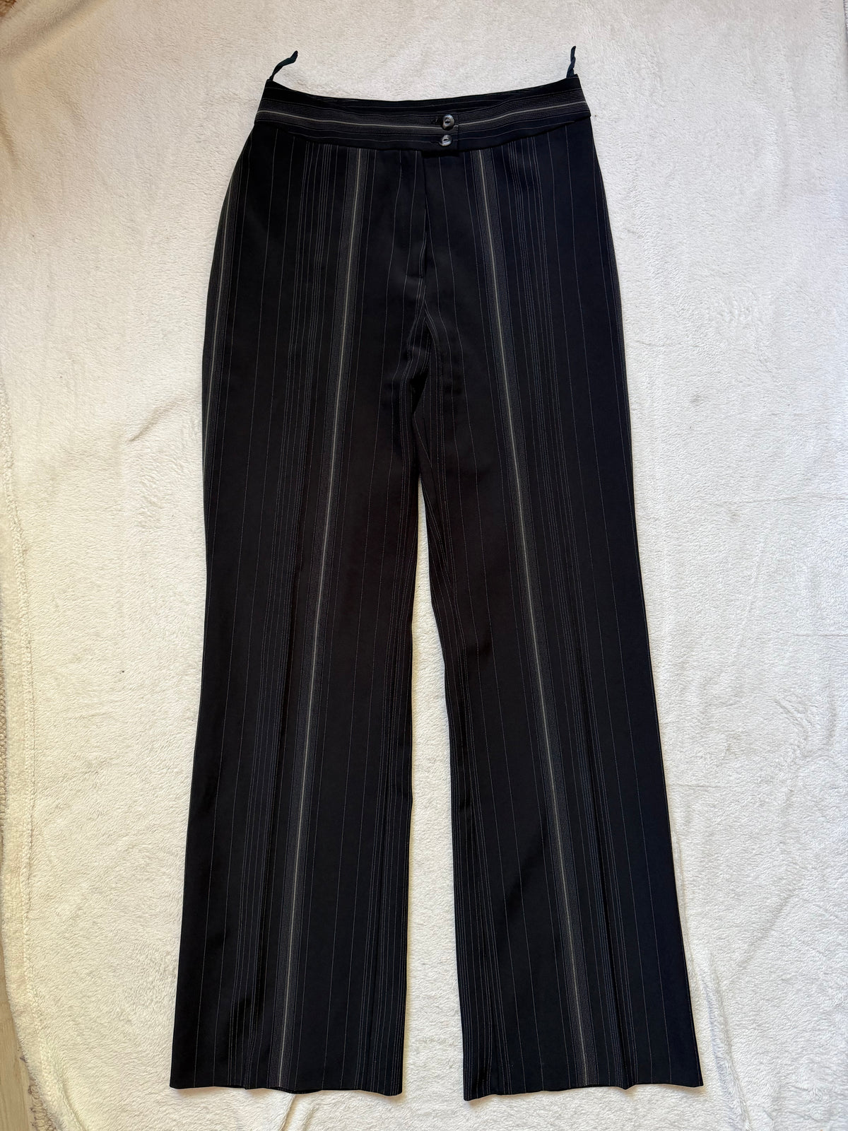 Pantalon noir taille haute à fines rayures jambes évasées - Taille M