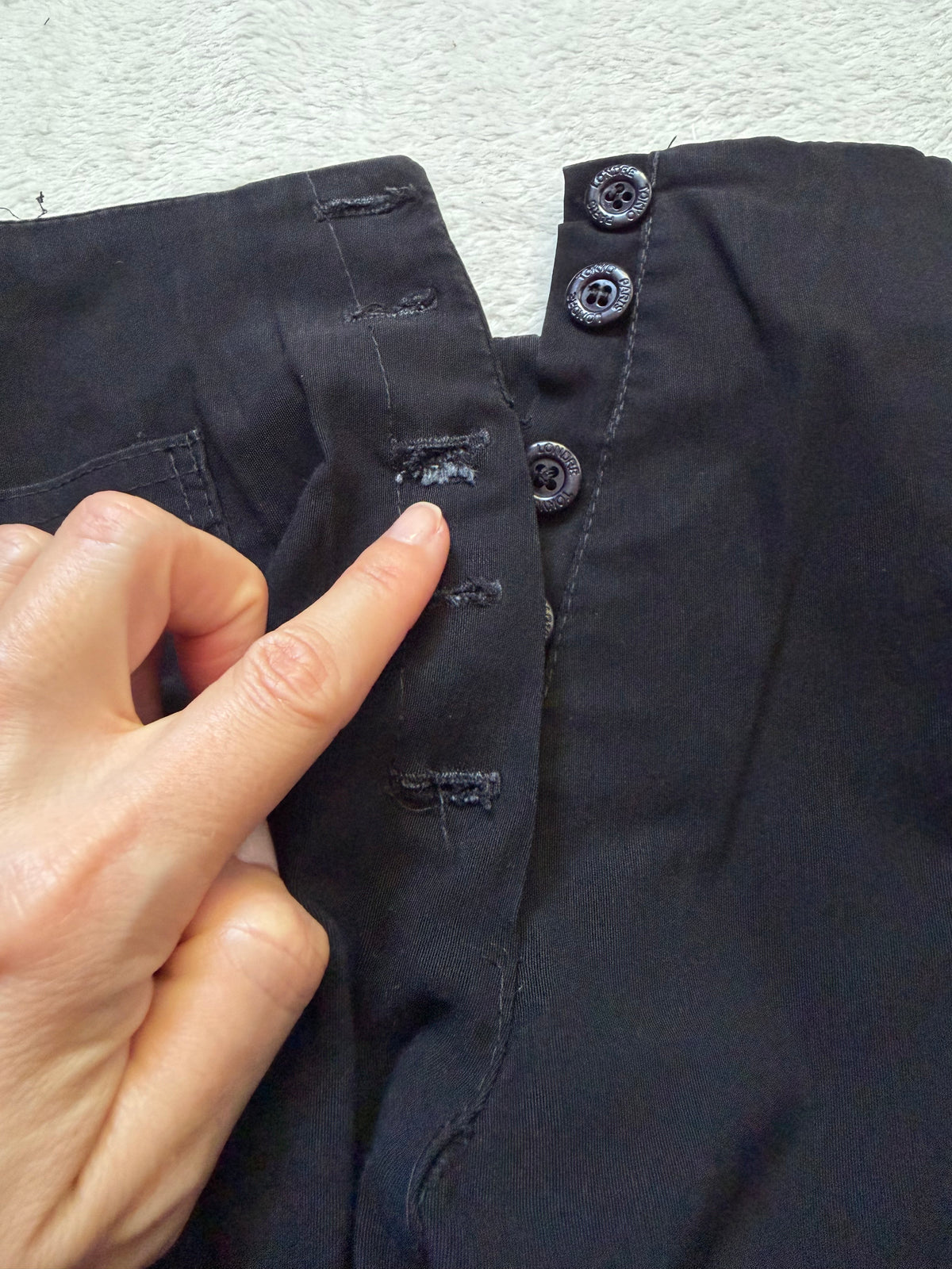 Pantalon noir taille haute boutons apparents style corporate goth - Taille M
