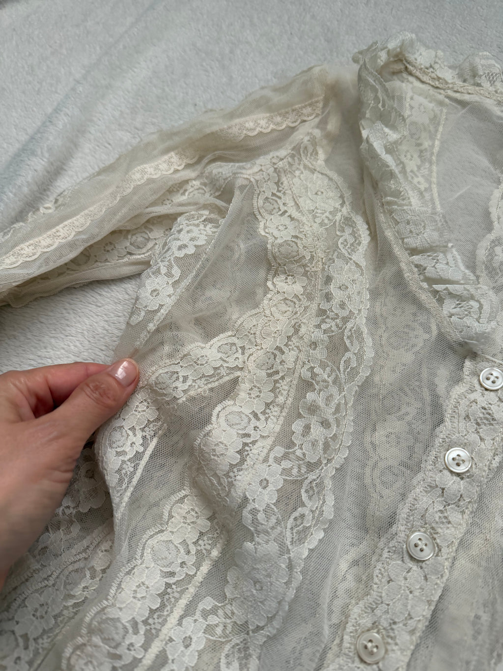 Blouse blanche transparente en dentelle à volants style victorien romantique - Taille L