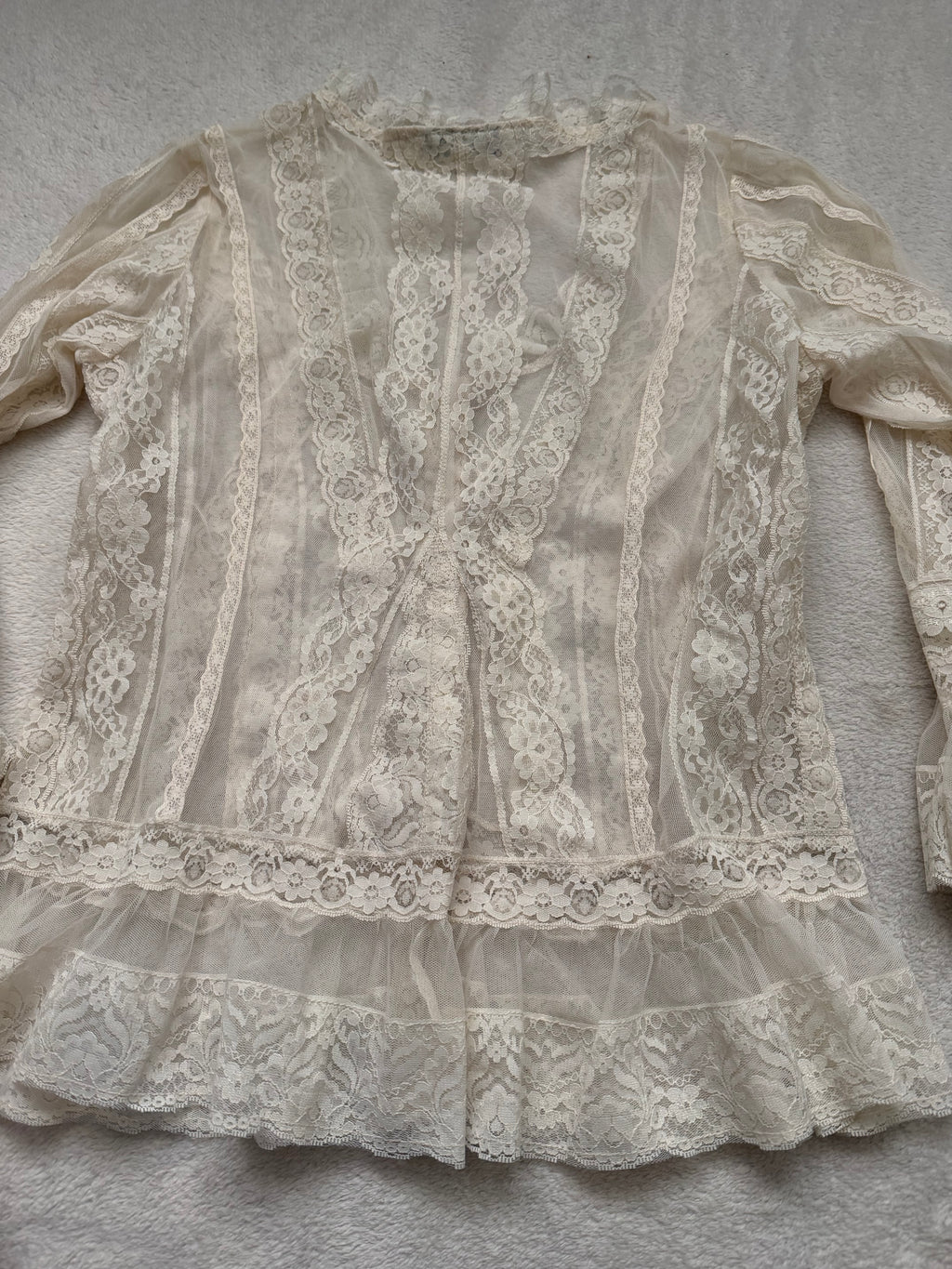 Blouse blanche transparente en dentelle à volants style victorien romantique - Taille L