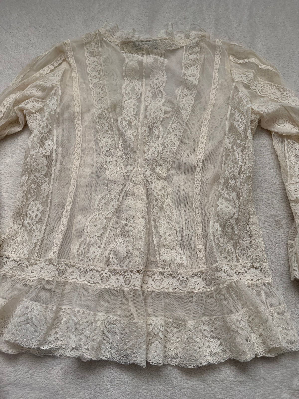 Blouse blanche transparente en dentelle à volants style victorien romantique - Taille L