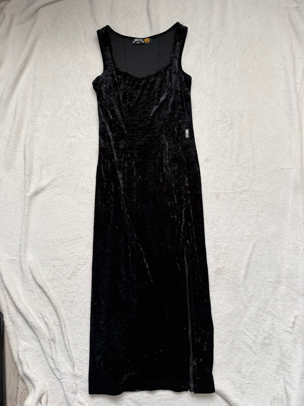 Des Filles à la Vanille black velvet long slit dress – 90s goth vampy – size XS/S