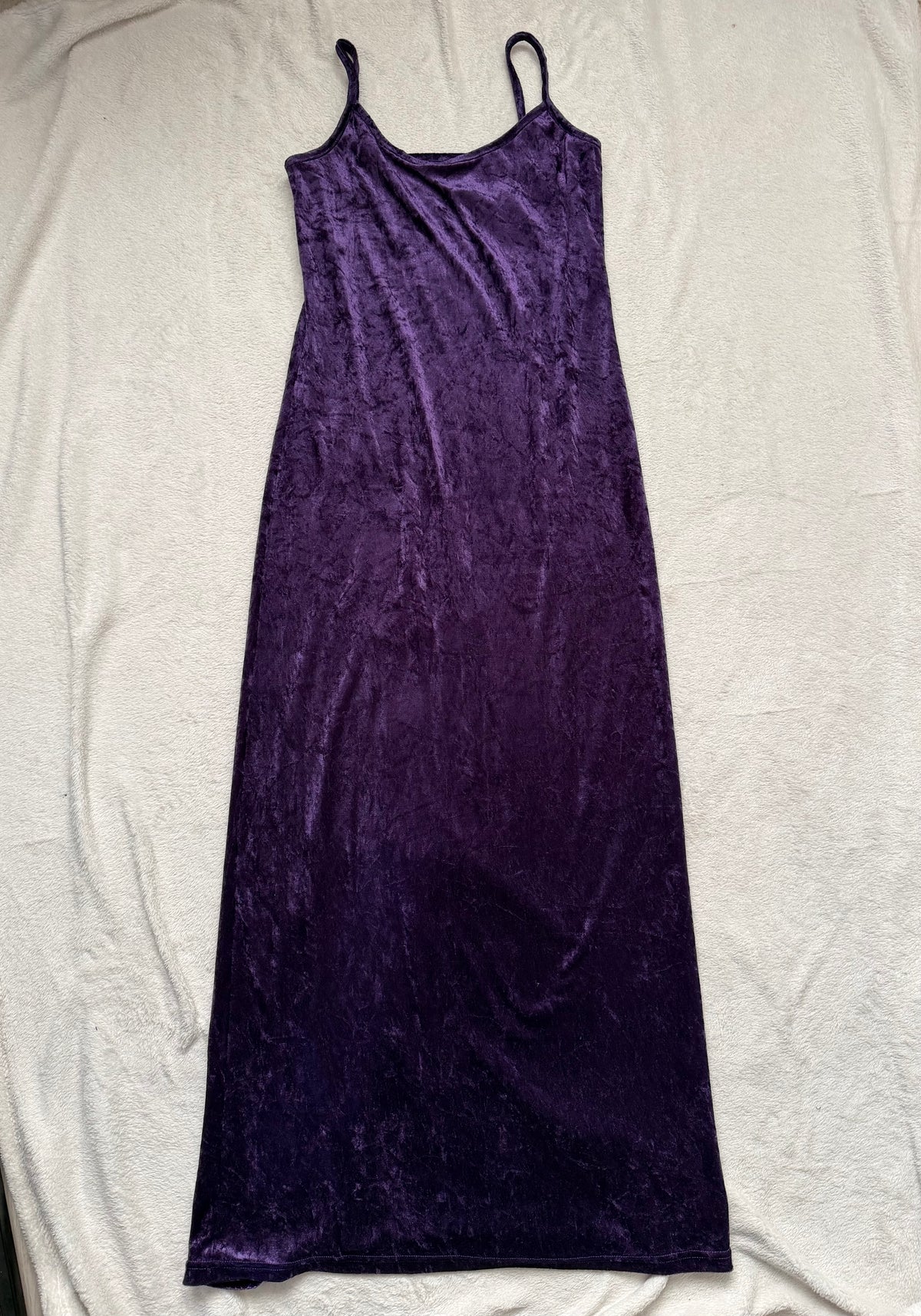 Robe maxi en velours violet coupe ajustée style vampy whimsigoth 90s - Taille S/M