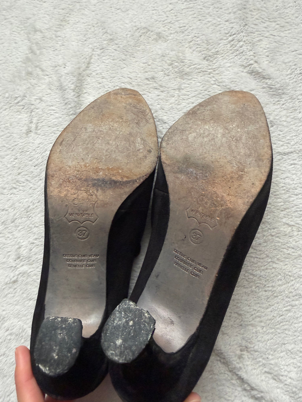 Black suedette heeled loafers with Victorian gothic style embroidery - Size 37