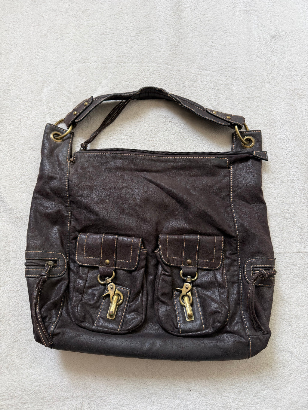 Sac à main cuir marron foncé poches multiples et métal bronze - Y2K grunge goth vintage