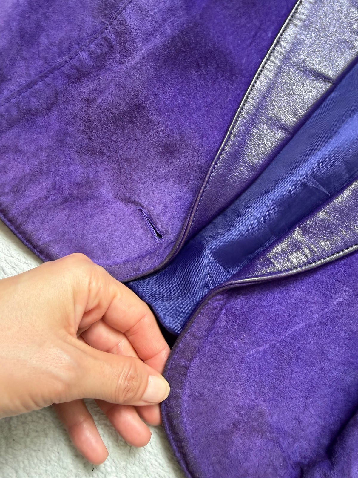 Ensemble rare veste courte et jupe midi en cuir violet vintage 80s - Taille M