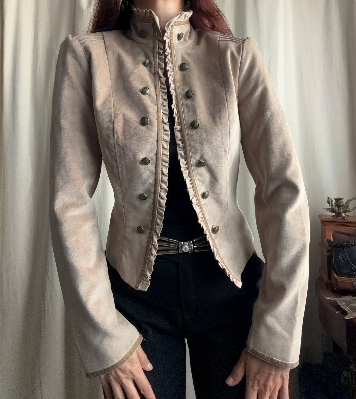 Fitted beige crushed velvet military Victorian romantic goth jacket – size M/L