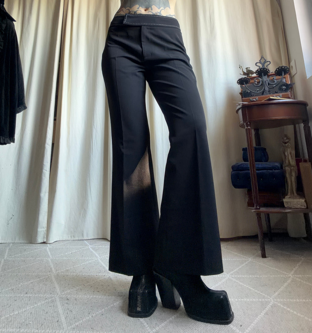 Pantalon flare noir taille basse surpiqûres contrastées style office siren – taille M