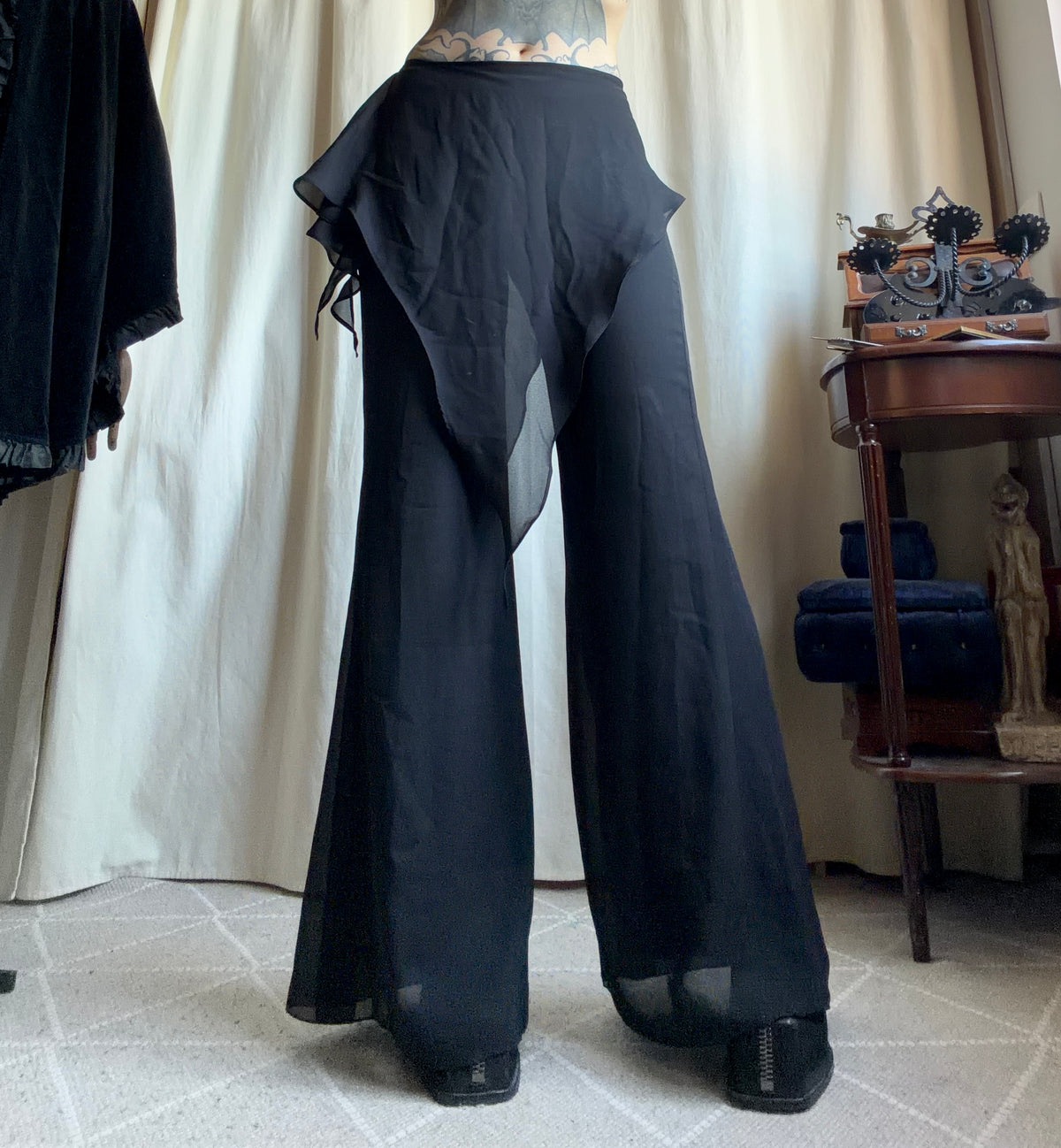 Pantalon noir jambes larges avec jupe intégrée goth avant-garde - taille S