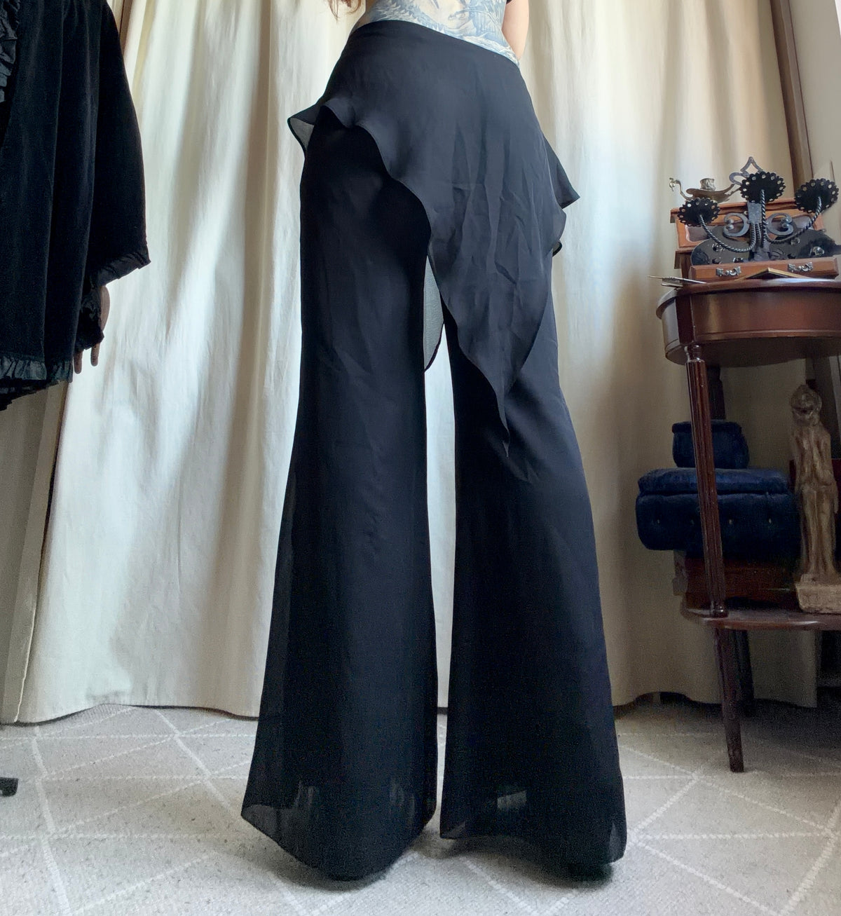 Pantalon noir jambes larges avec jupe intégrée goth avant-garde - taille S