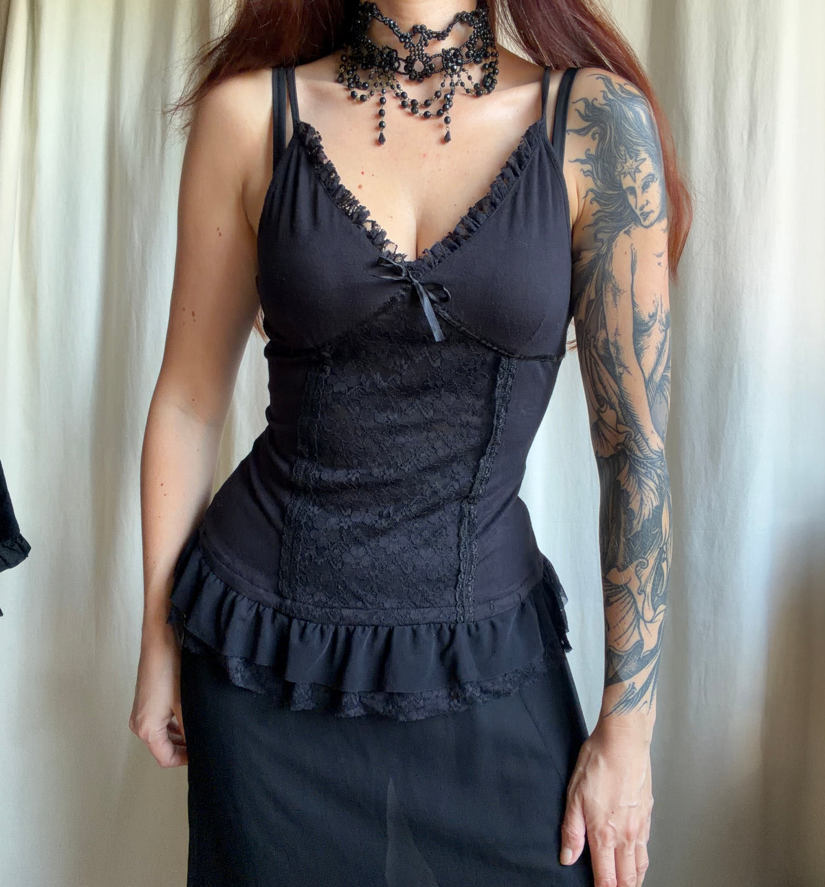 Débardeur noir à dentelle florale style romantic goth whimsigoth - taille M