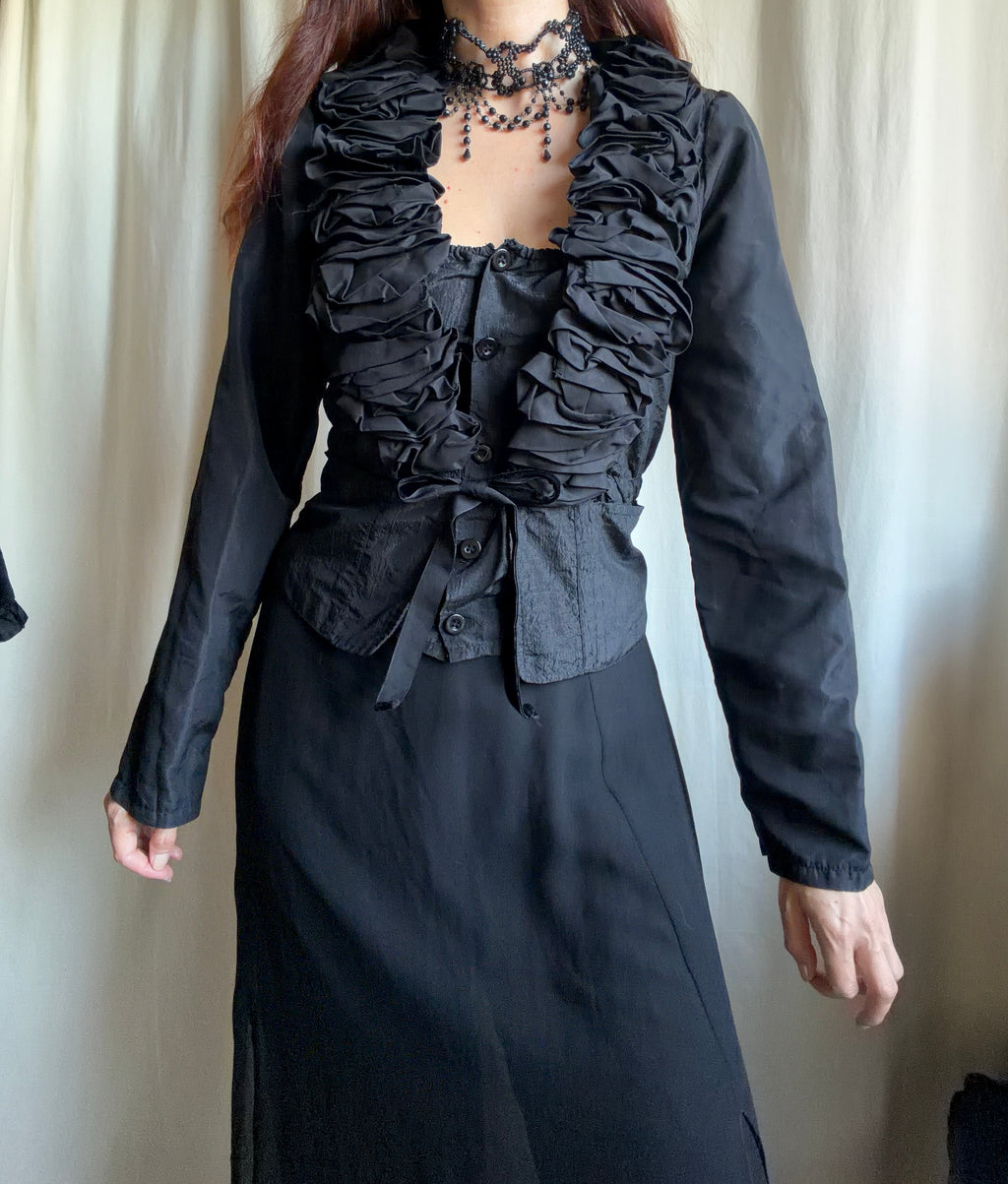 Chemise noire à volants et taille nouée style goth romantique victorien vampire - taille S/M