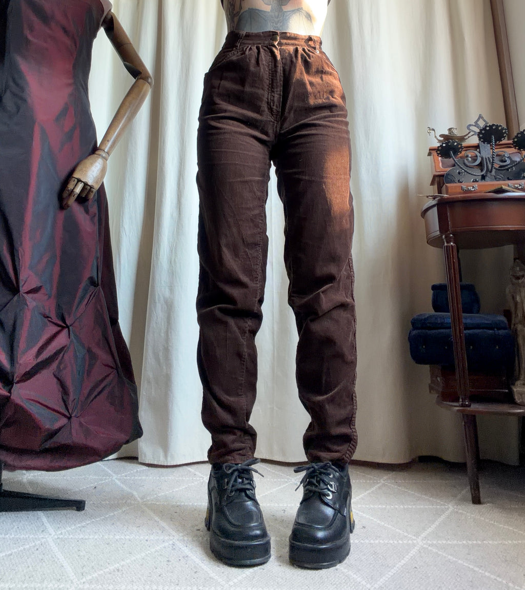 Pantalon marron en velours côtelé taille haute style dark academia grunge 90s - taille XS/S