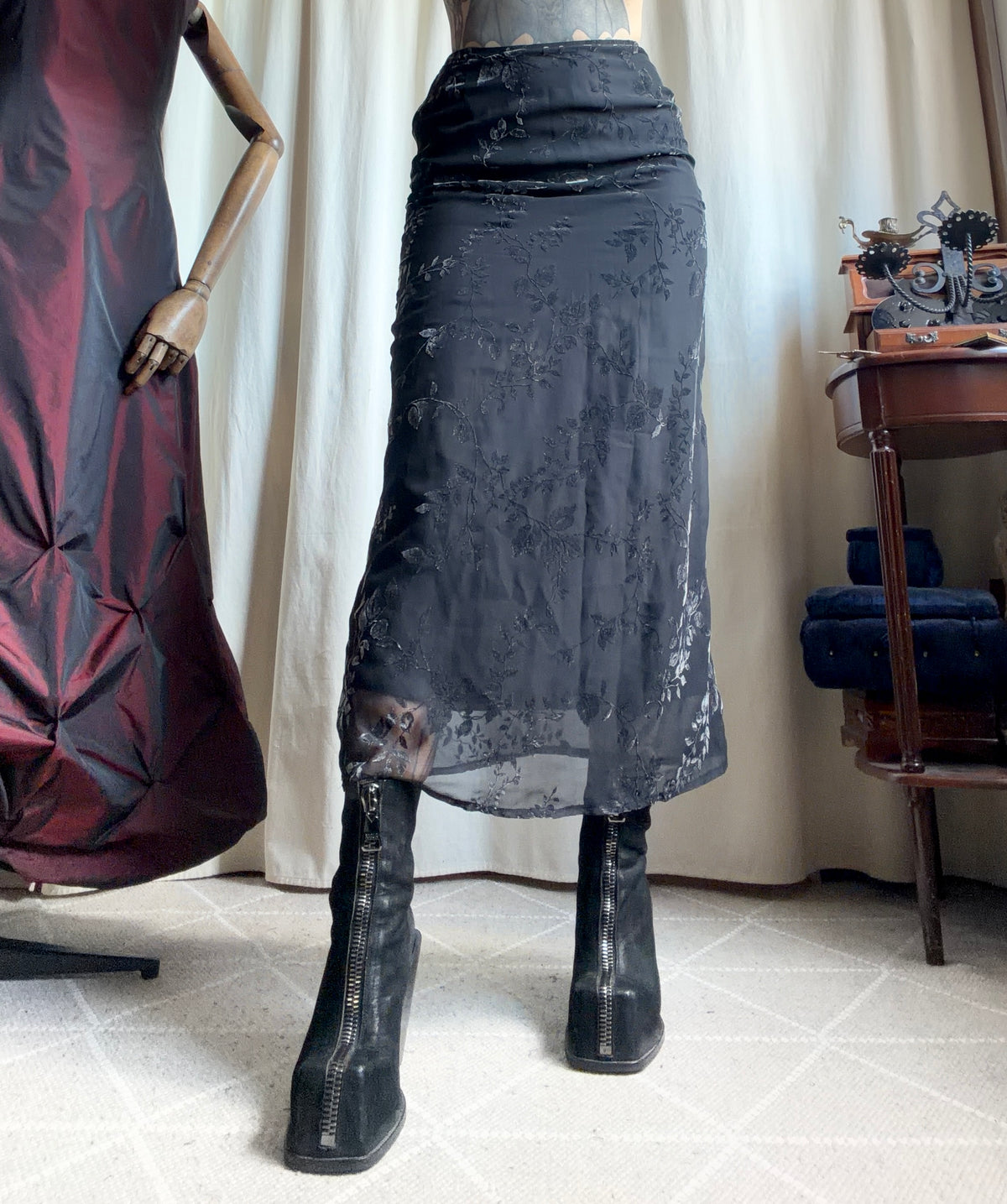 Jupe longue noire & mesh velours dévoré floral style romantic goth whimsigoth 90s - taille S