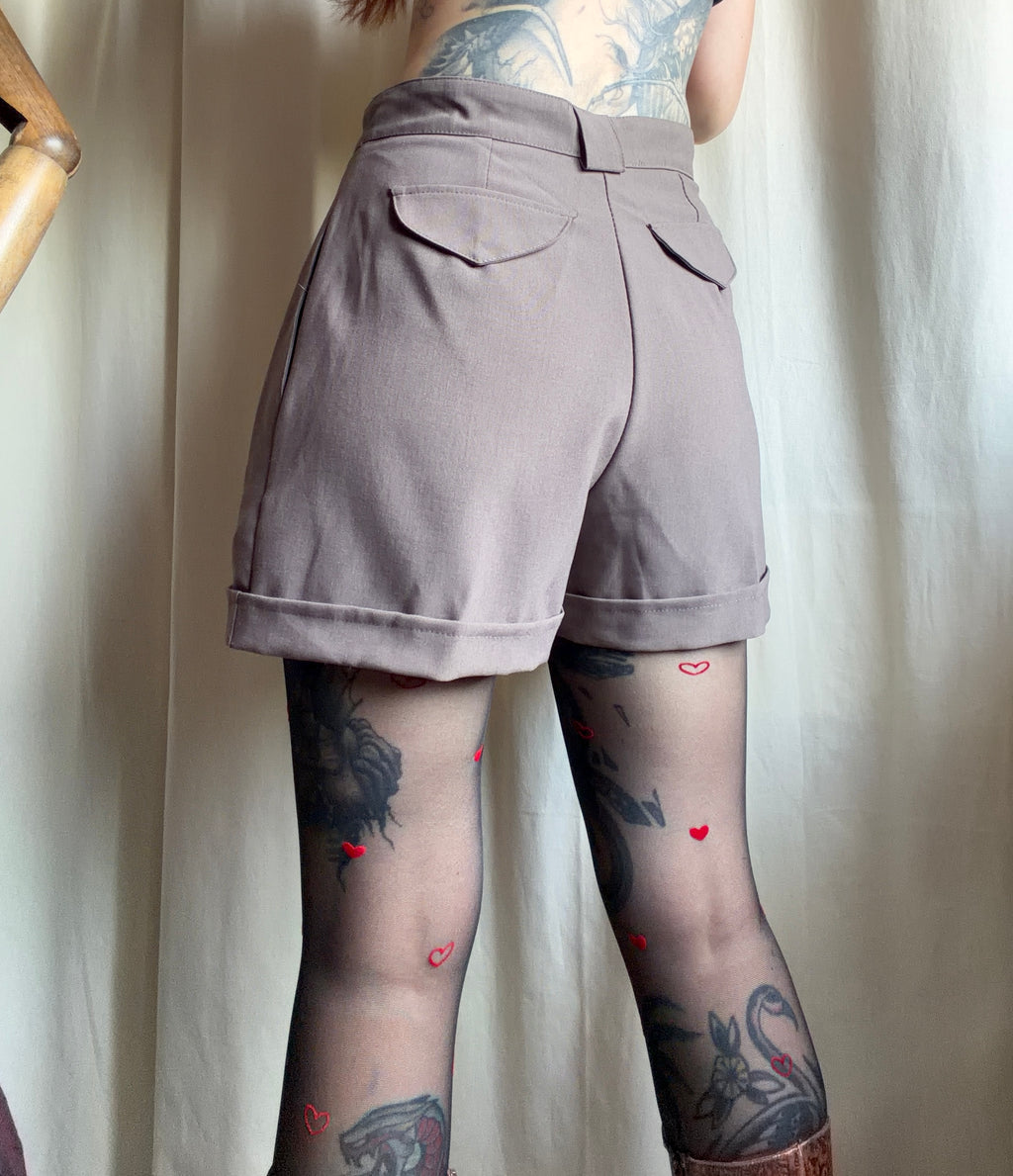 Short gris/taupe taille haute à pinces style 90s dark academia - taille M