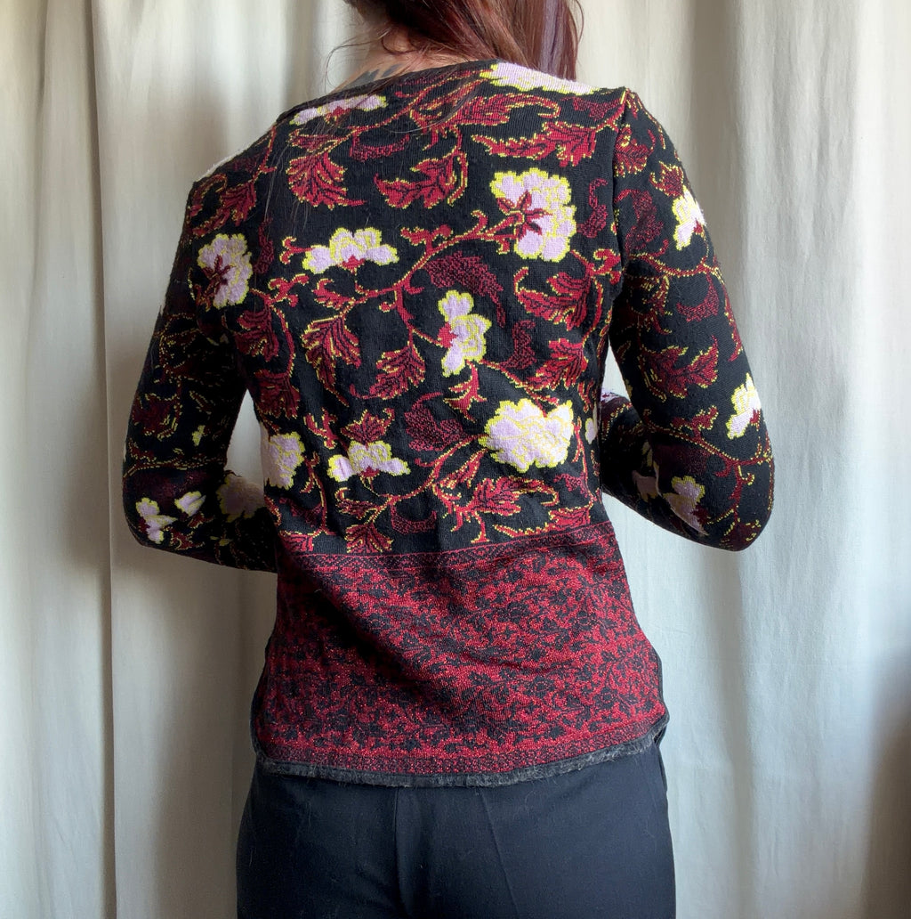 Cardigan cintré à motifs floraux style whimsigoth maximalist 90s - taille M