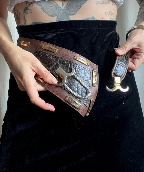 Wide leather belt with hook and metal western gothic ornaments - adjustable size