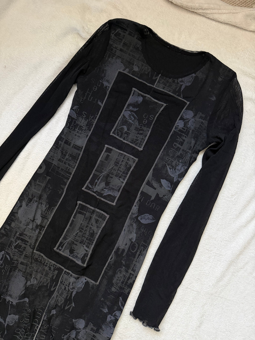 Graphic avant-garde goth cyber Y2K mesh maxi dress - size S
