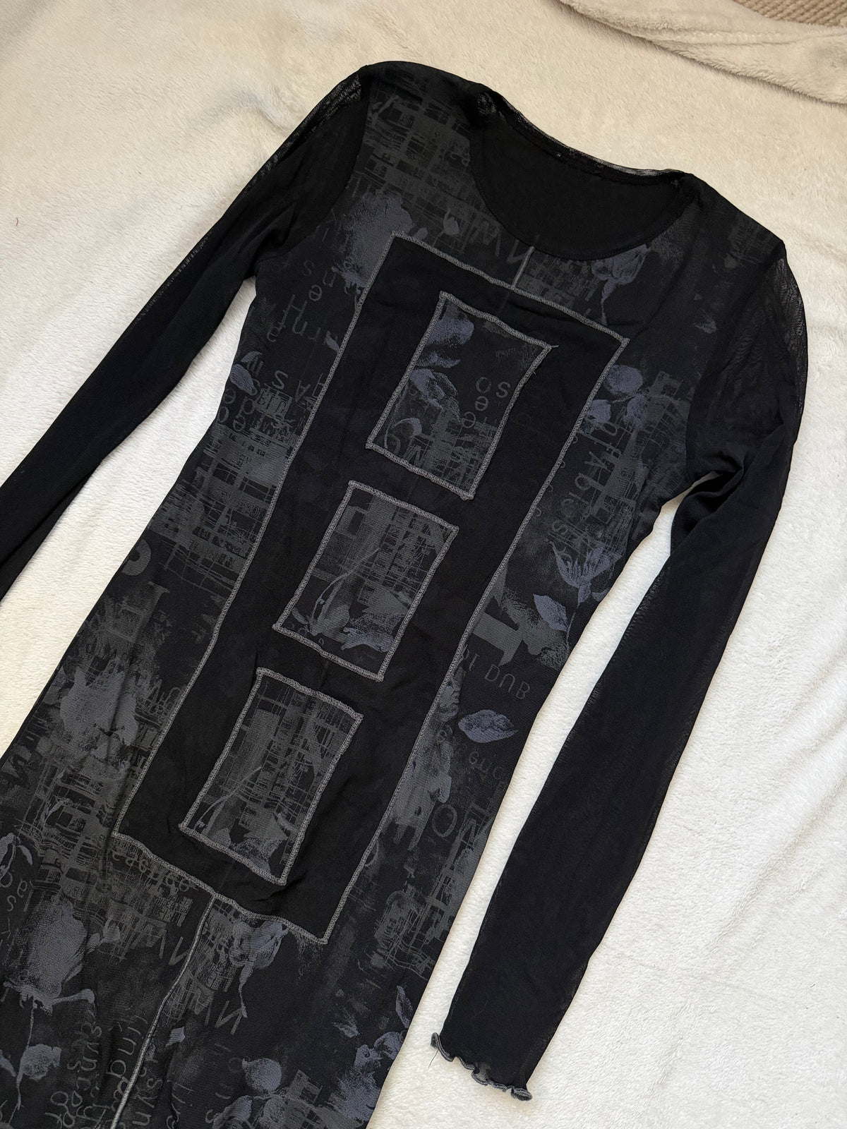 Graphic avant-garde goth cyber Y2K mesh maxi dress - size S