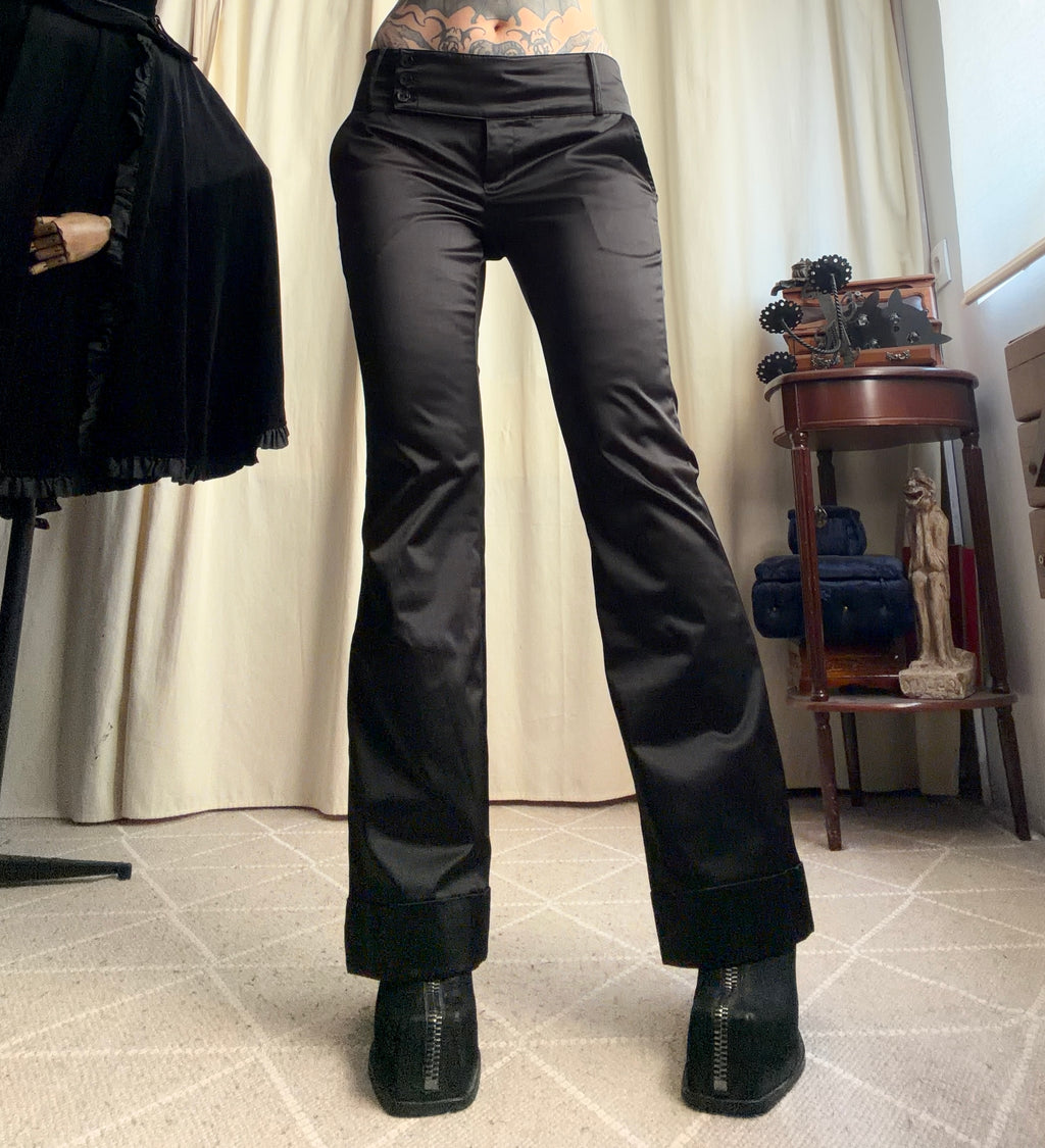 Pantalon noir satiné taille basse ceinture corset – taille L
