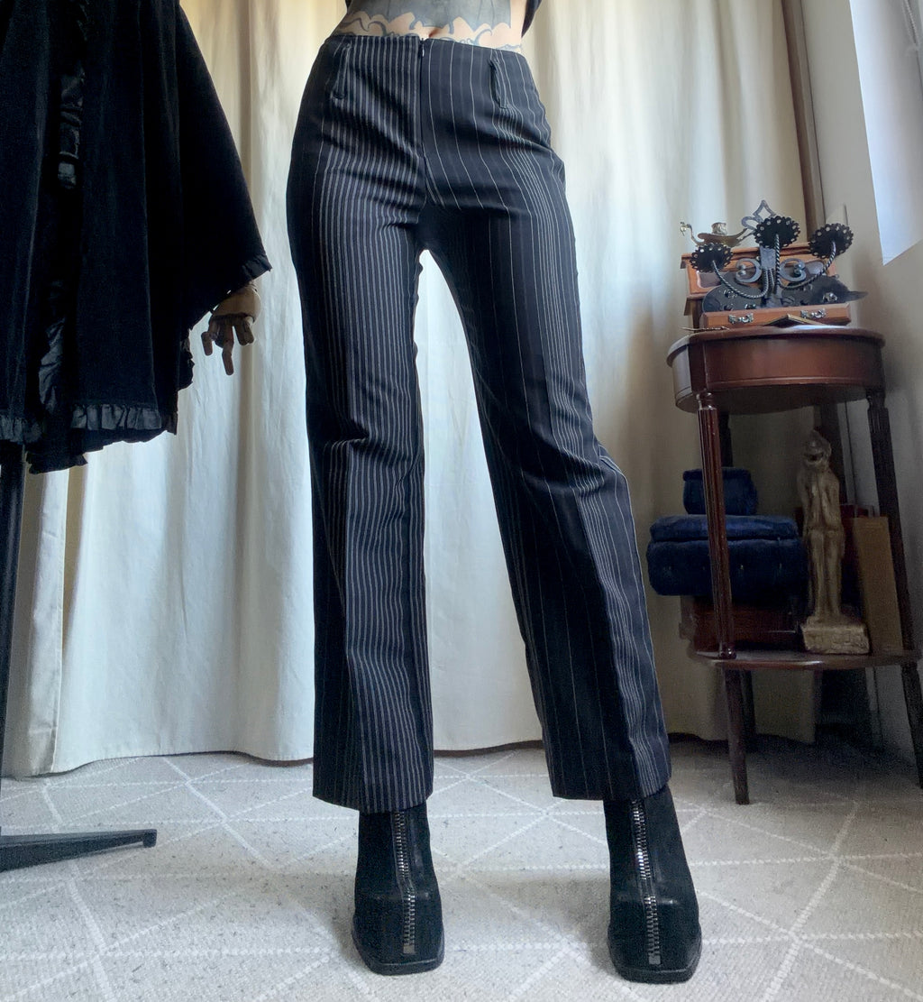 Pantalon noir à fines rayures contrastantes - corporate goth - taille M