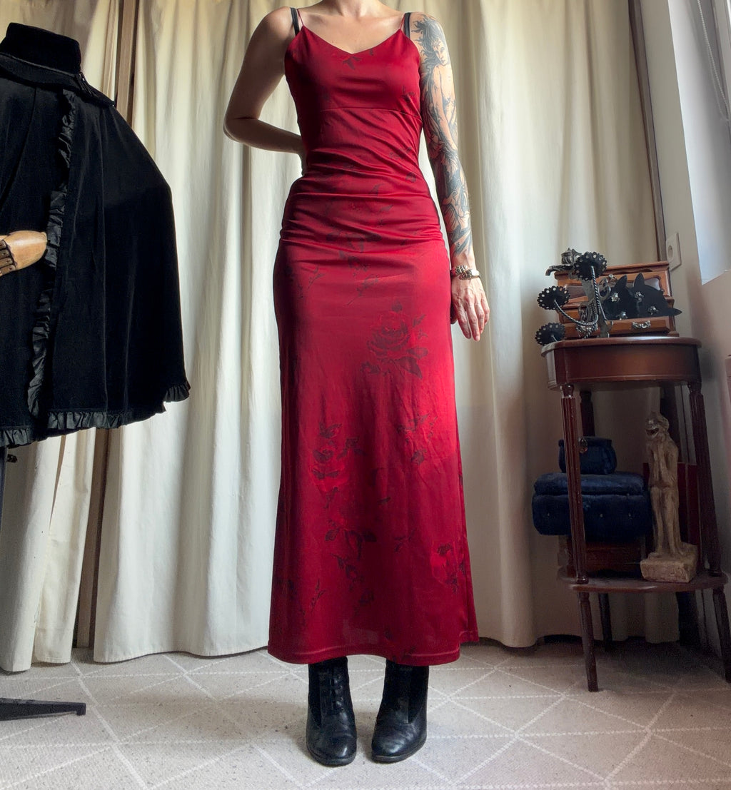 Red long dress with black rose patterns in whimsigoth style – size S