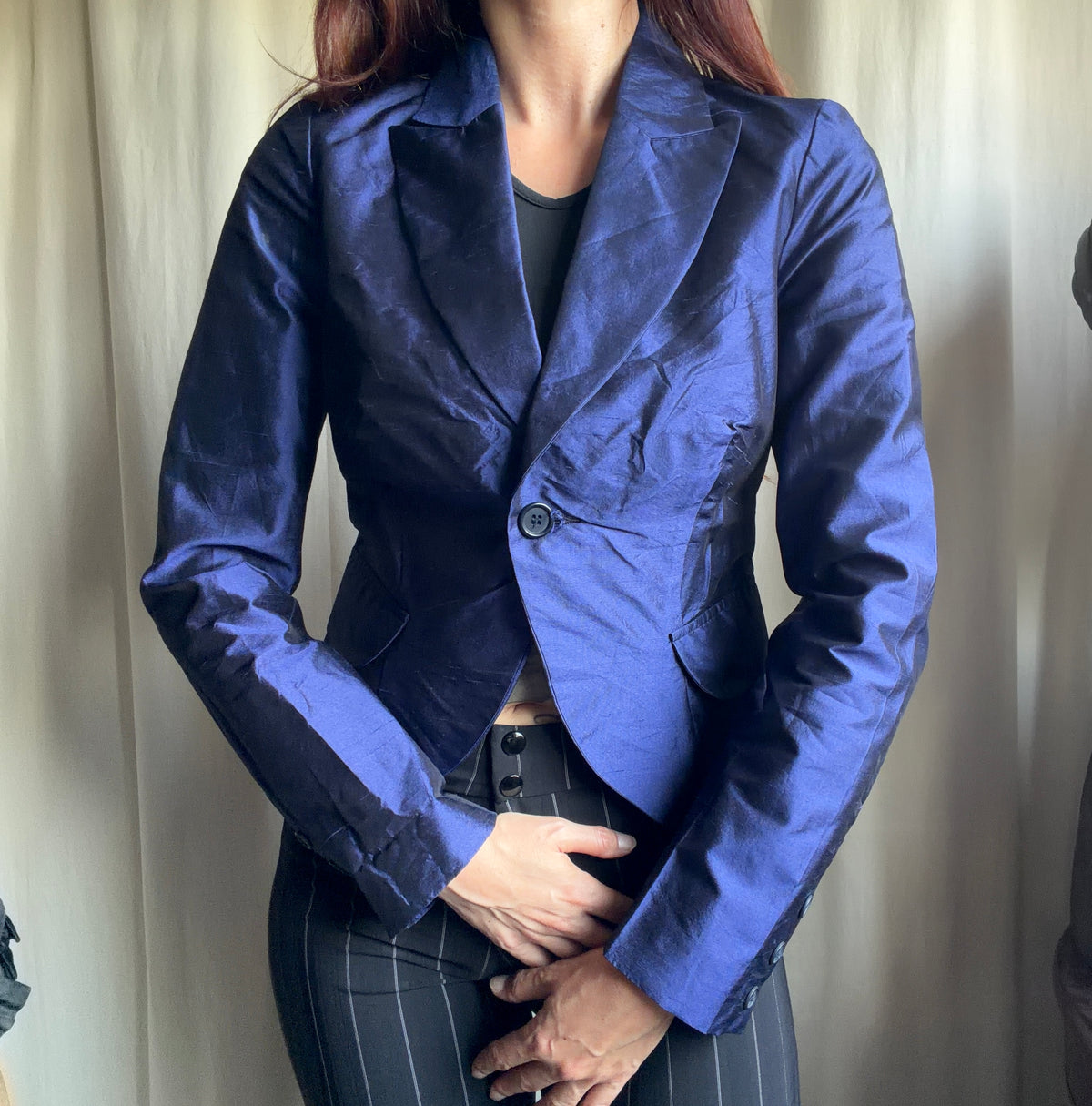 Blazer court bleu nuit en soie style office siren dark feminine - taille S