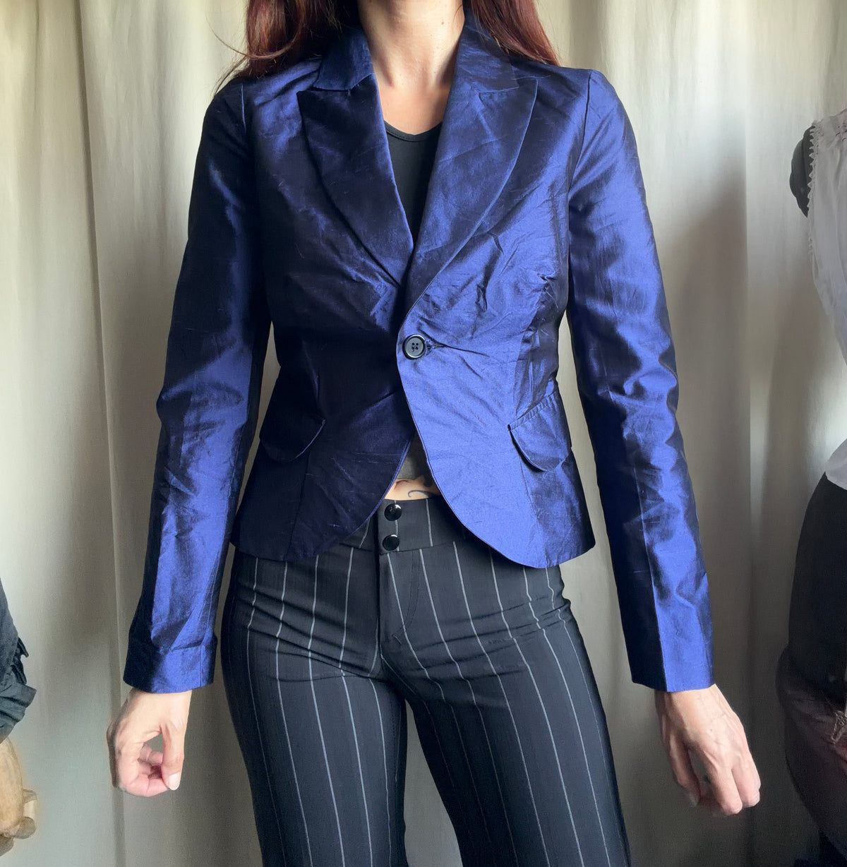 Blazer court bleu nuit en soie style office siren dark feminine - taille S