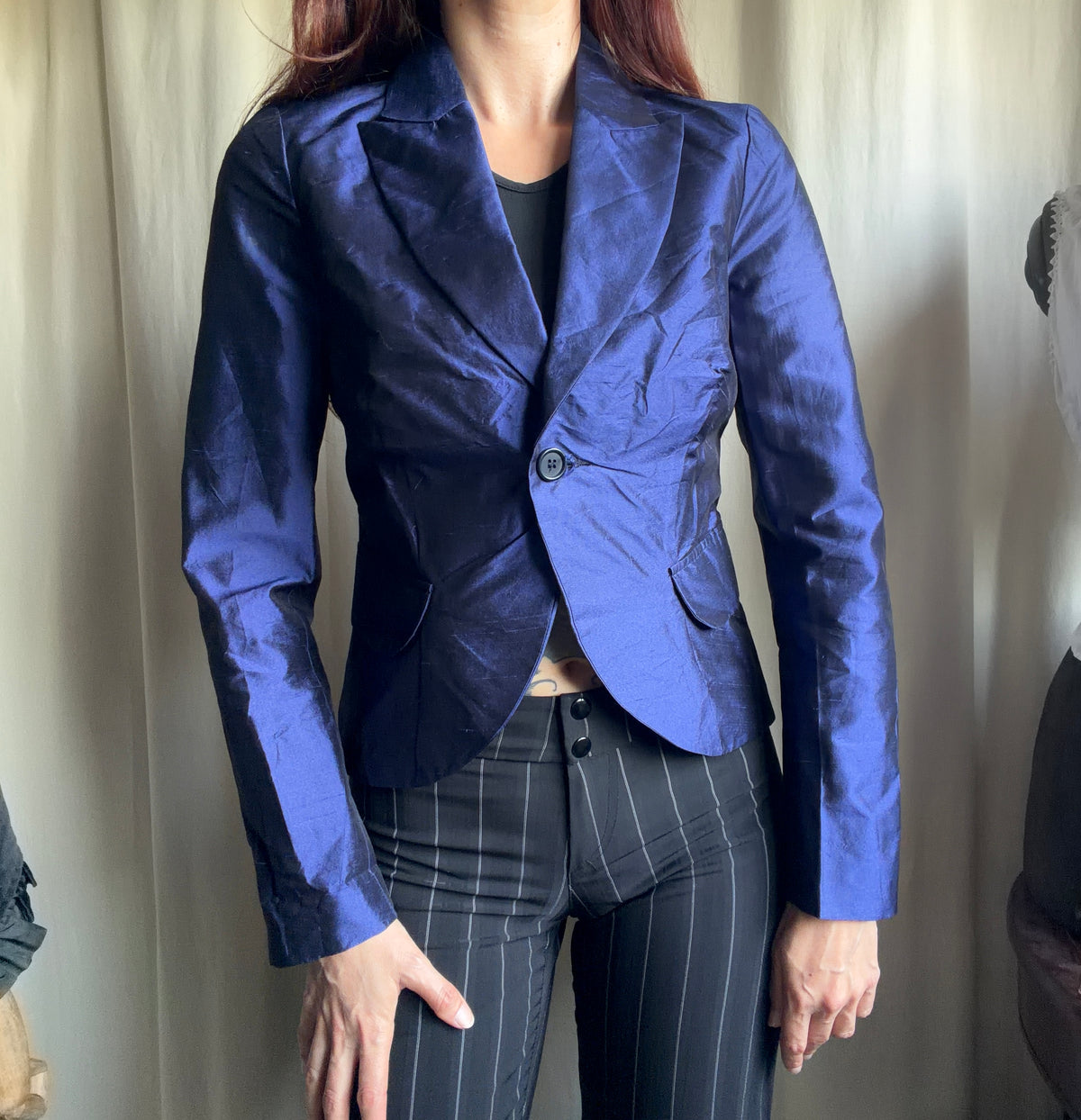 Blazer court bleu nuit en soie style office siren dark feminine - taille S