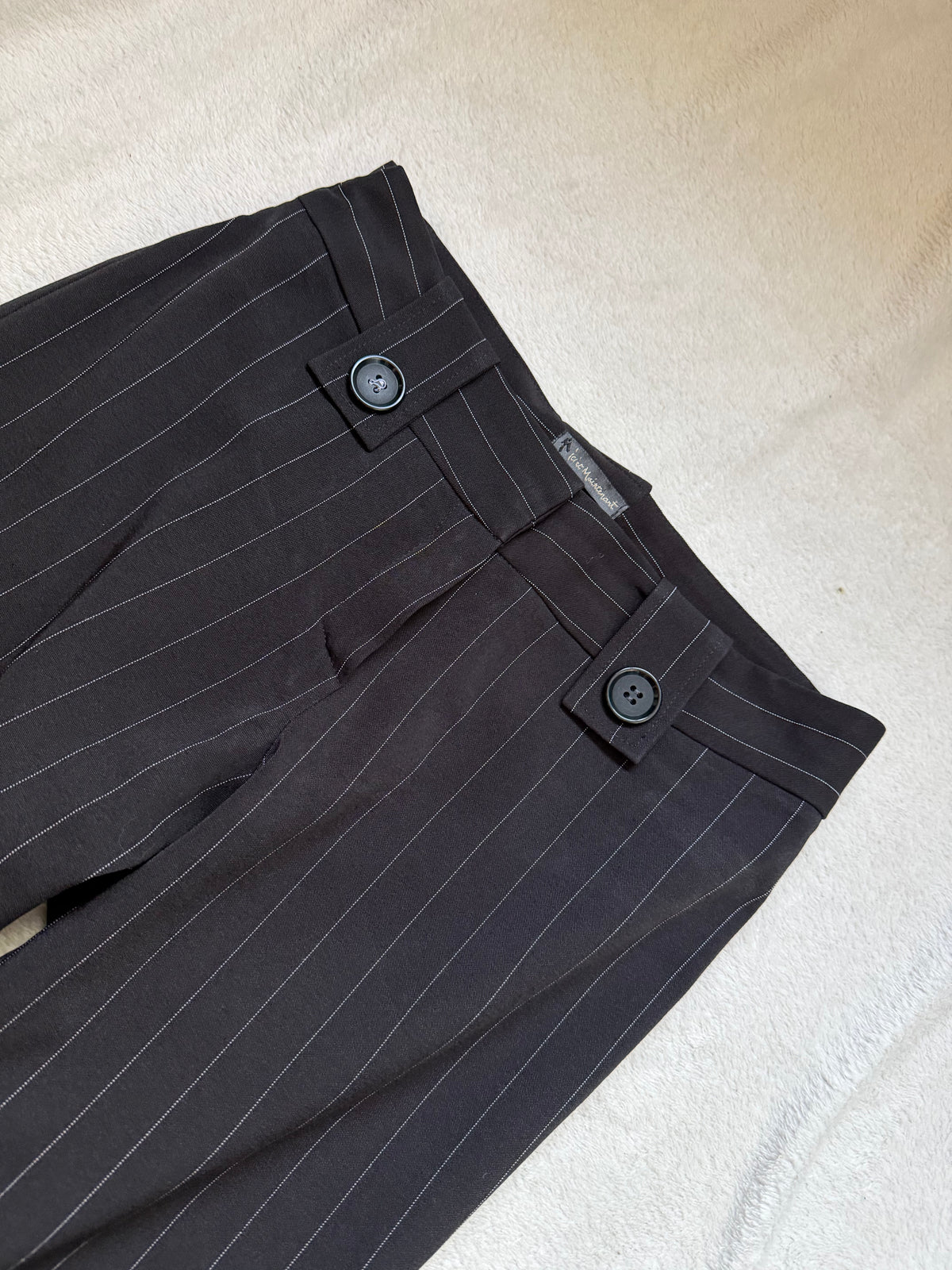 Pantalon noir flare taille basse à rayures style corporate goth office siren - taille XS
