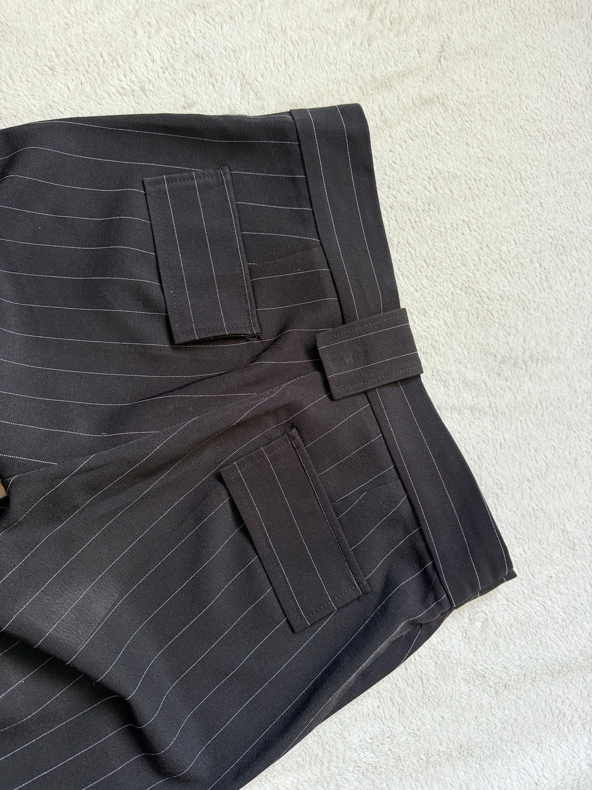 Pantalon noir flare taille basse à rayures style corporate goth office siren - taille XS