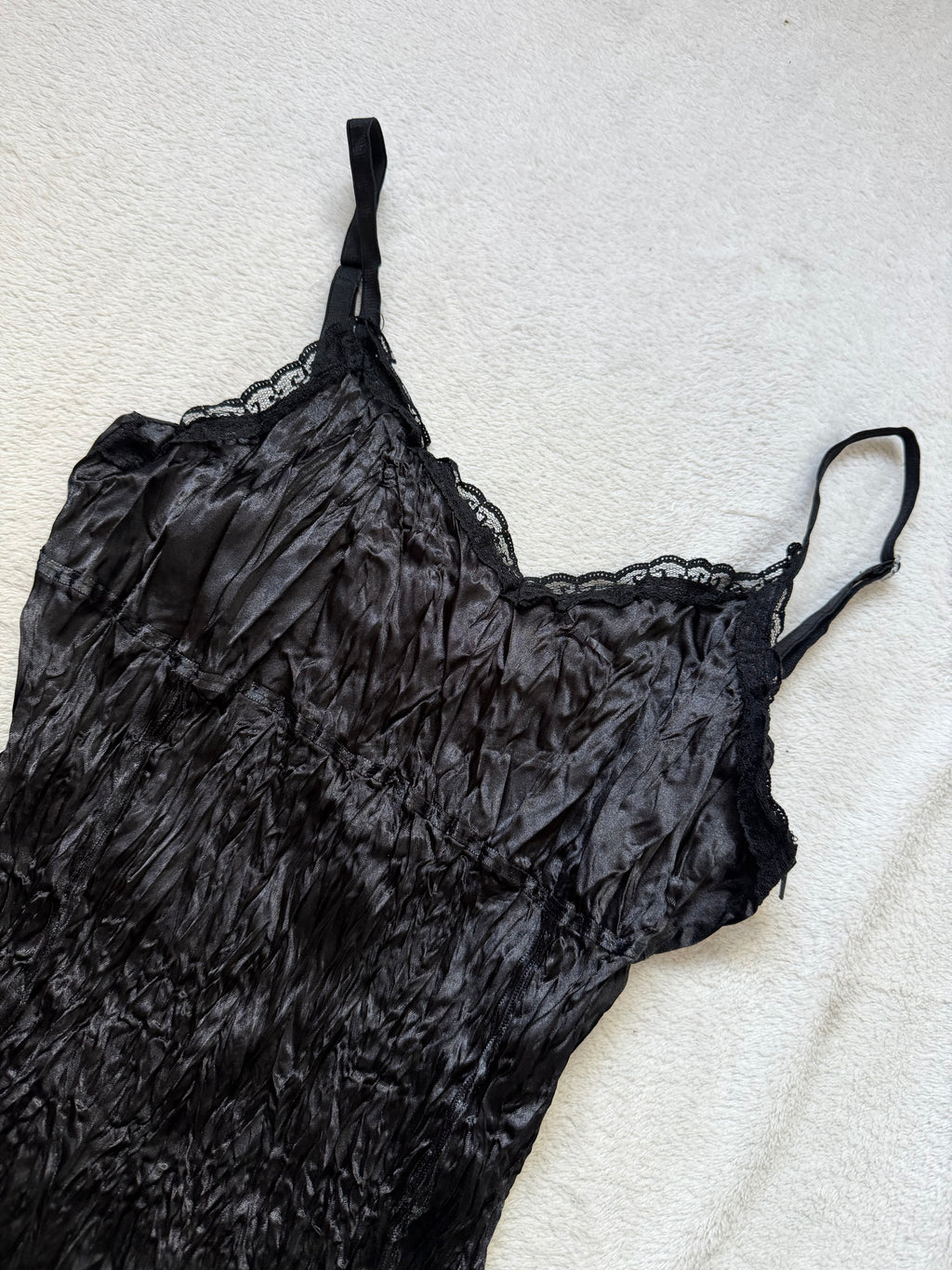 Caraco noir satin froissé et dentelle style romantic goth vampire - taille M