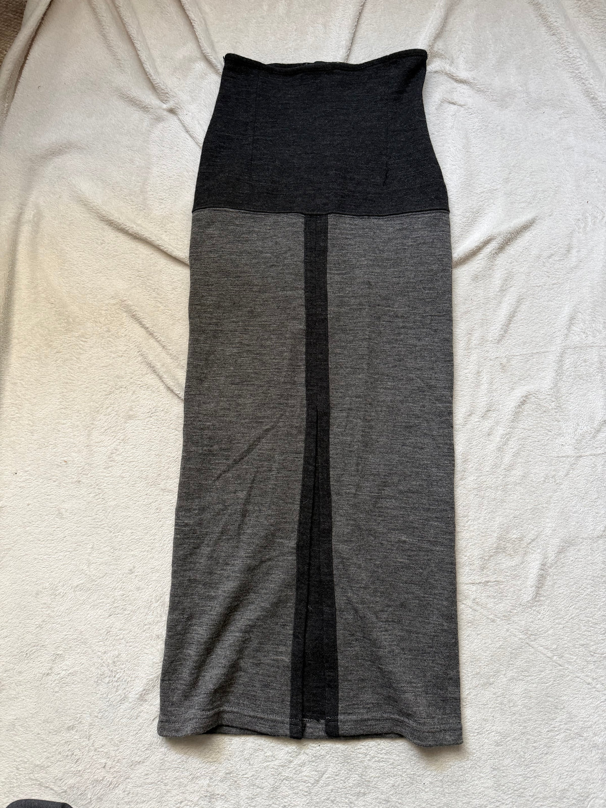 Jupe longue grise fendue style avant-garde 00s - taille S