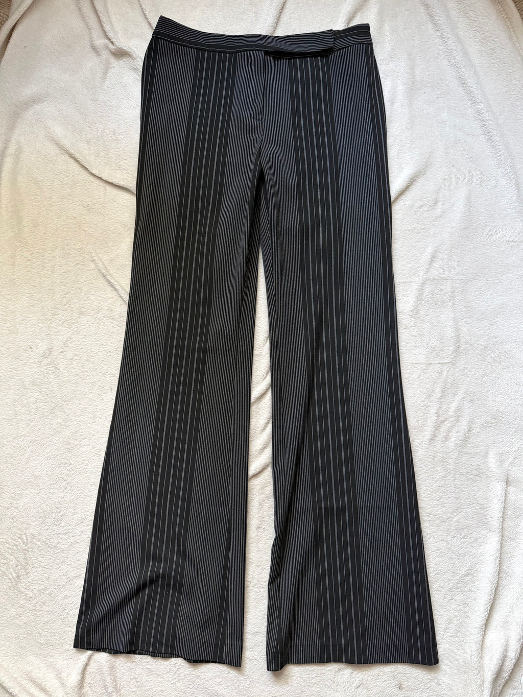 Black pinstriped wide-leg trousers, 00s office siren style - size L