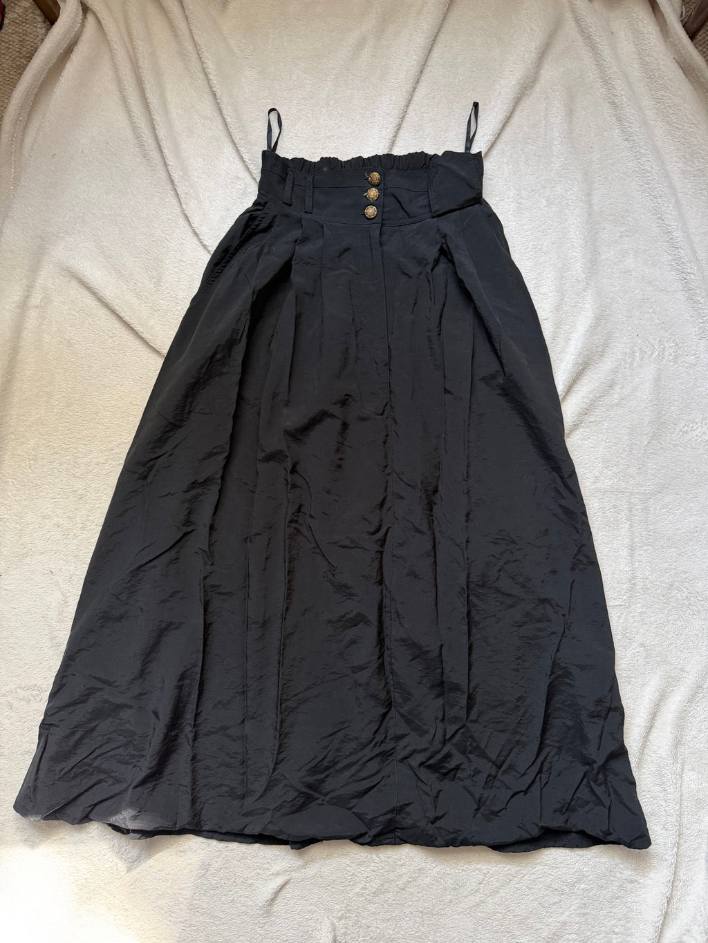 Jupe maxi noire ample à boutons dorés style victorien dark academia - taille XS/S
