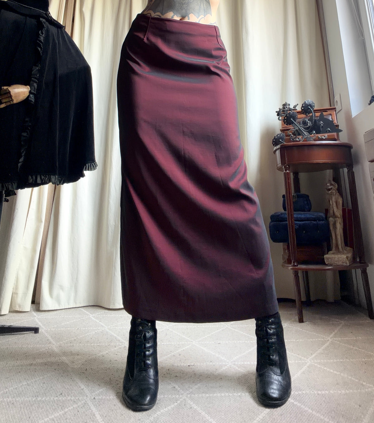 Jupe longue bordeaux reflets noirs changeants style whimsigoth vampire – taille S/M