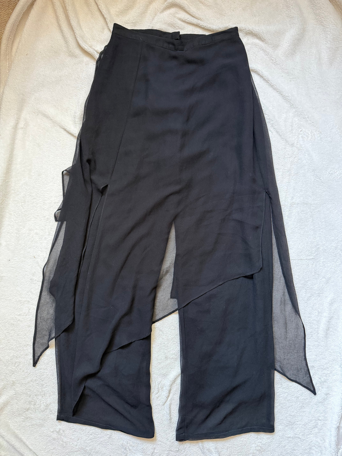 Pantalon jupe noir René Derhy en voile fluide - goth romantique avant garde witchy - taille M