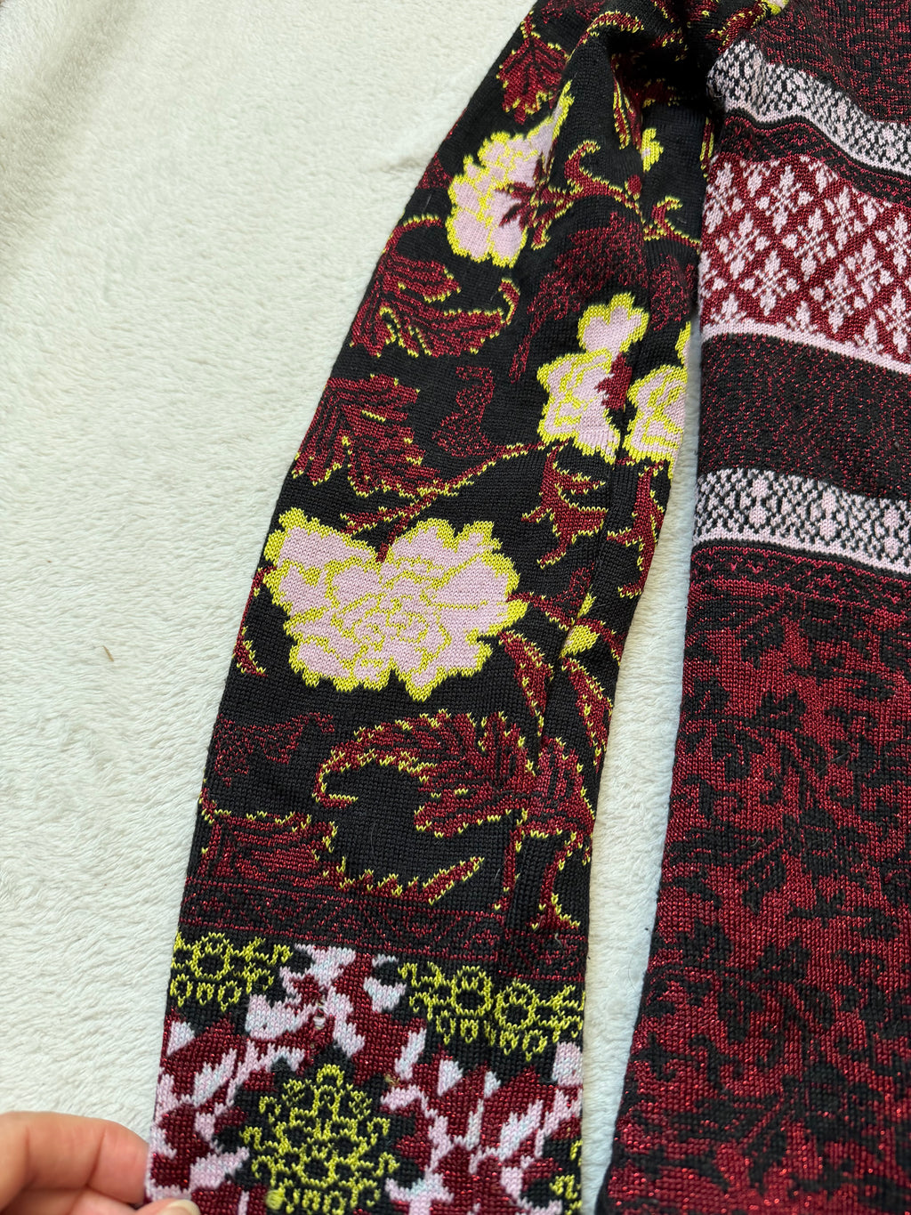 Cardigan cintré à motifs floraux style whimsigoth maximalist 90s - taille M