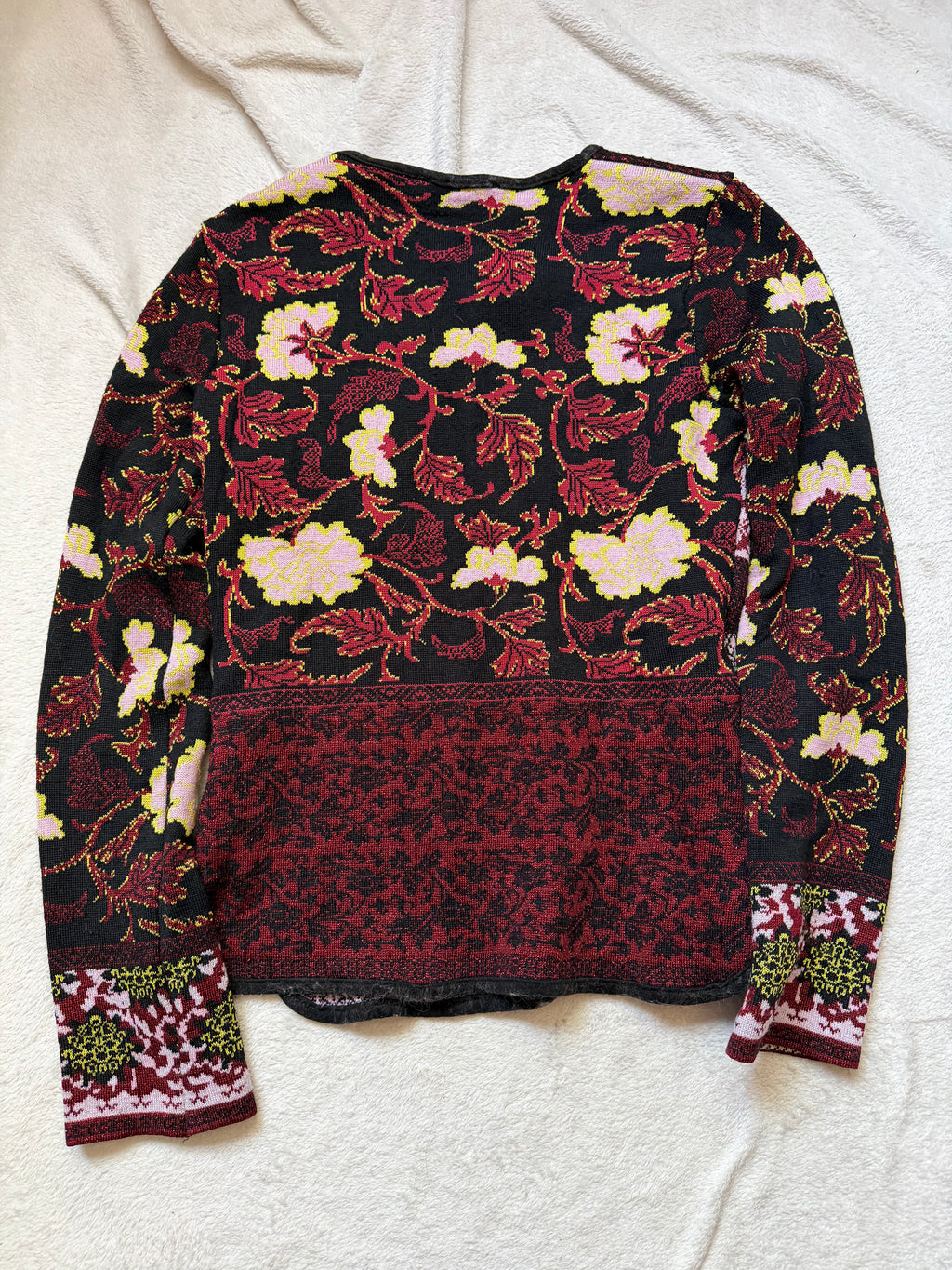 Cardigan cintré à motifs floraux style whimsigoth maximalist 90s - taille M