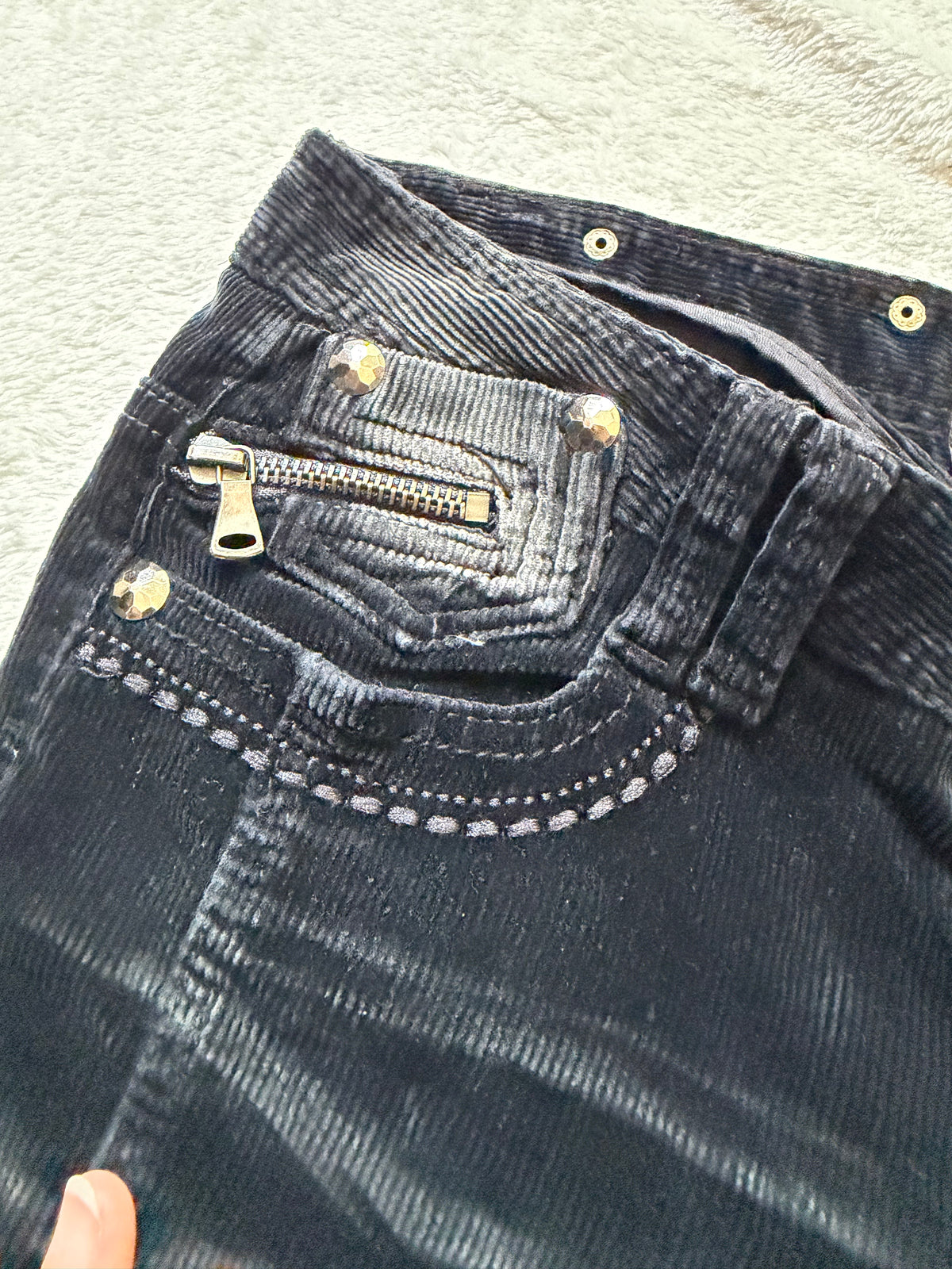 Pantalon capri noir velours côtelé taille basse vintage Y2K goth – taille S