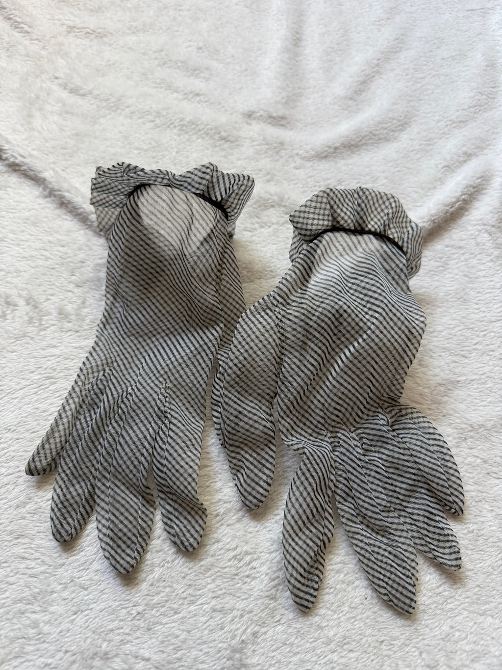Black & white striped gloves with ruffle cuffs - gothic Victorian cabaret