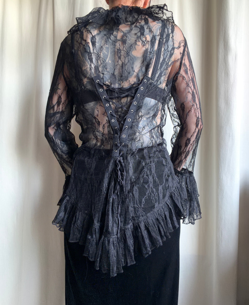 Black lace top ruffles and lacing vampy pirate gothic style - size L/XL