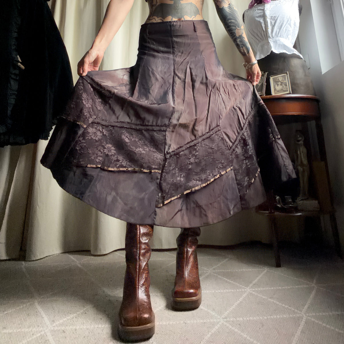 Jupe longue marron à panneaux de dentelle style fairygrunge 00s - taille L