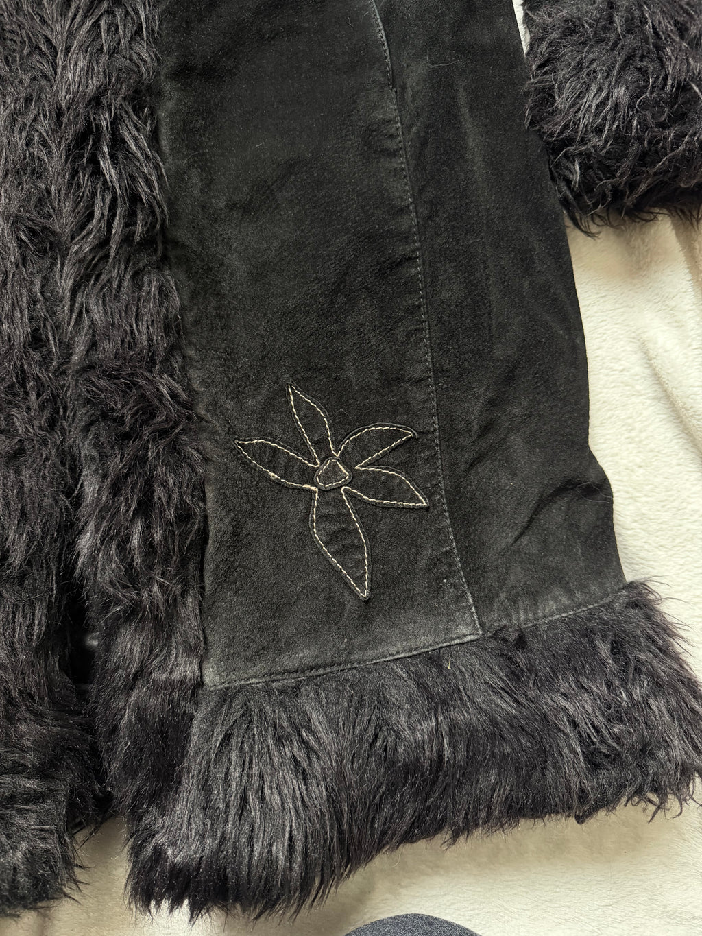Black long leather and faux fur coat, Pennylane vampy 00s style - size L