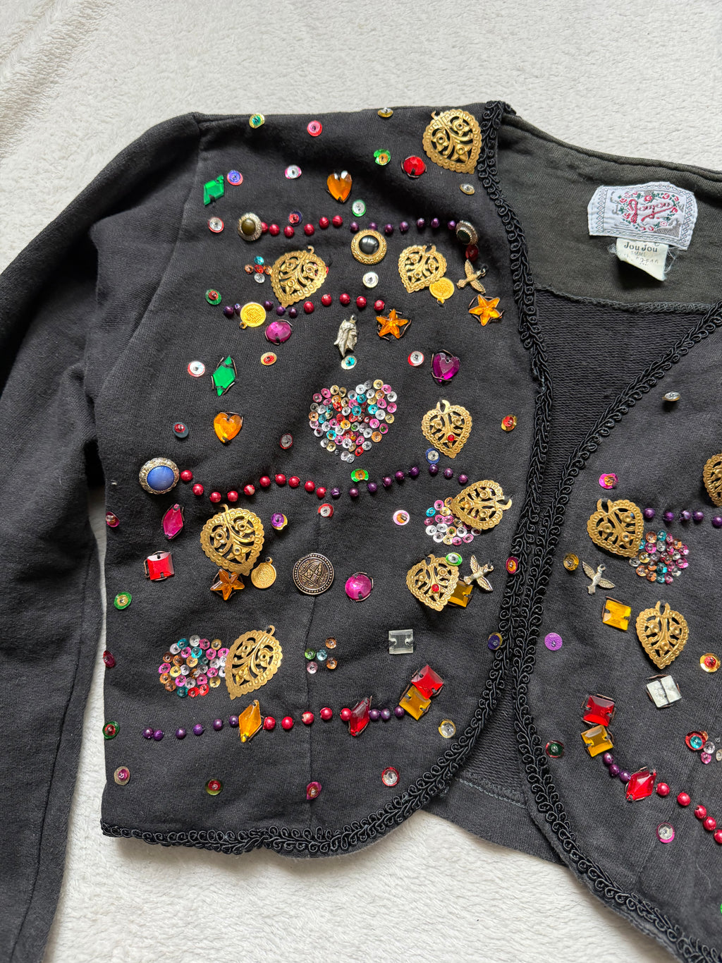 Boléro noir orné de perles strass et breloques style kitsch 80s whimsigoth - taille S