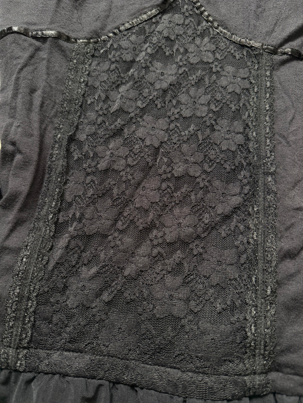 Débardeur noir à dentelle florale style romantic goth whimsigoth - taille M