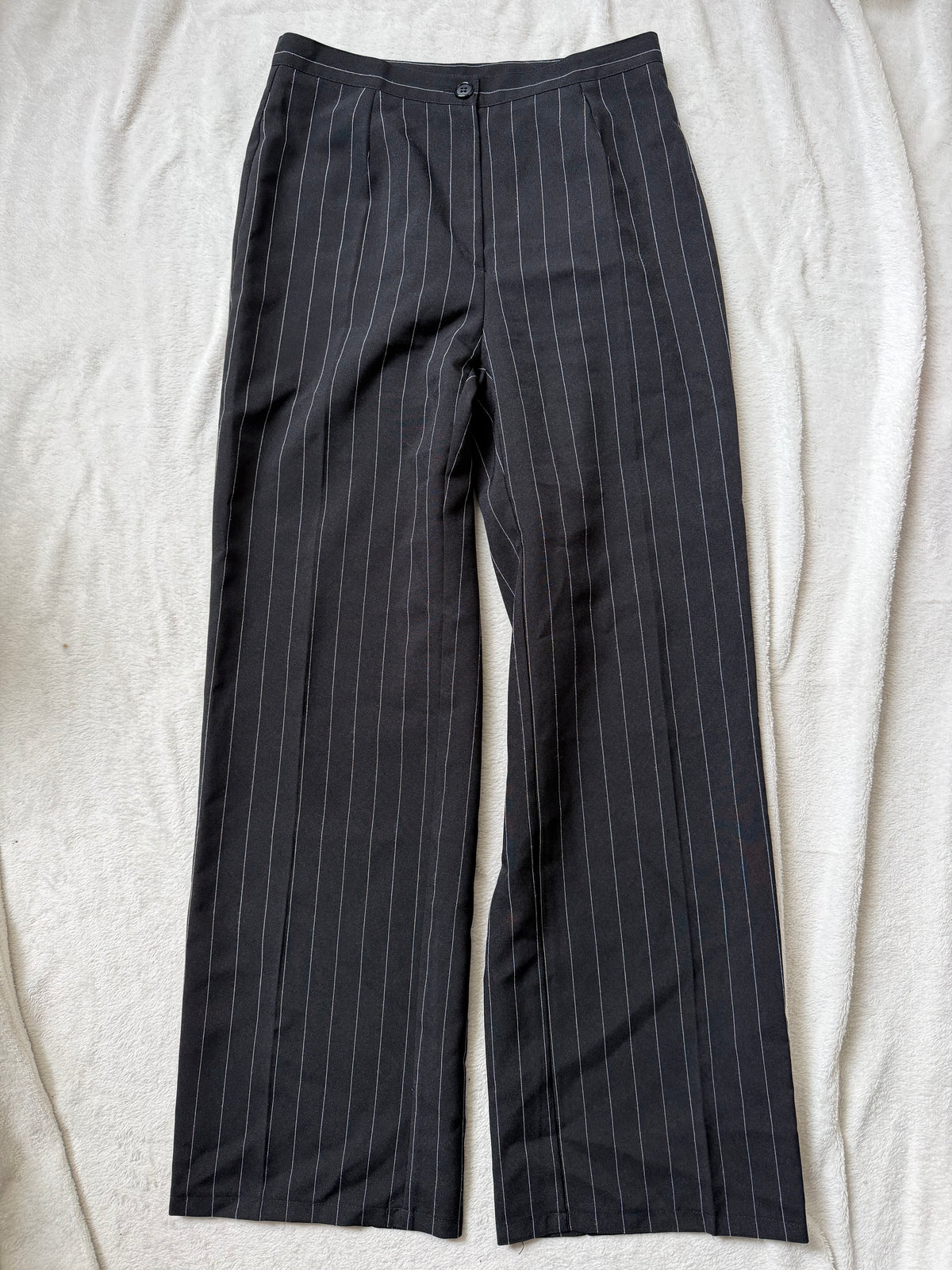 Pantalon noir pinstripe coupe droite – taille M