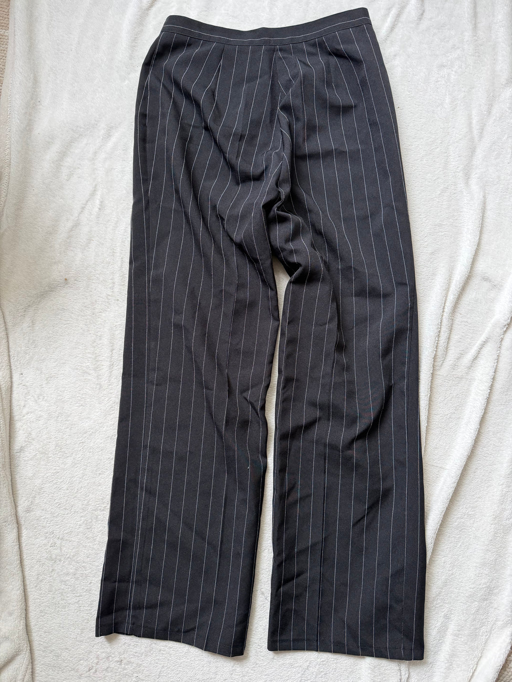 Pantalon noir pinstripe coupe droite – taille M